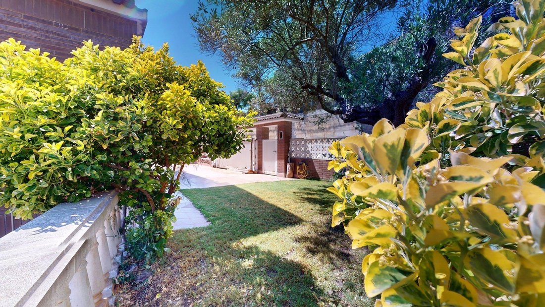 Villa in Marianao, Sant Boi de Llobregat, Spain 5 - 18018962