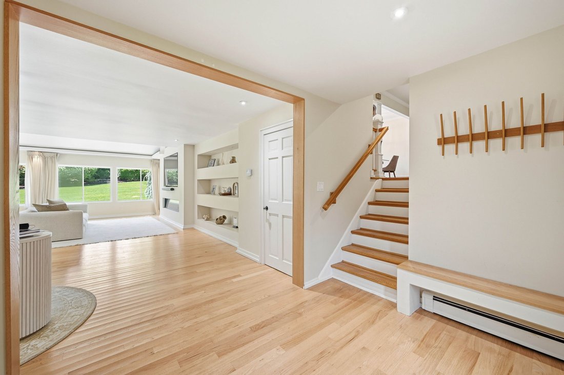 House in Waldwick, New Jersey, United States 3 - 18027986
