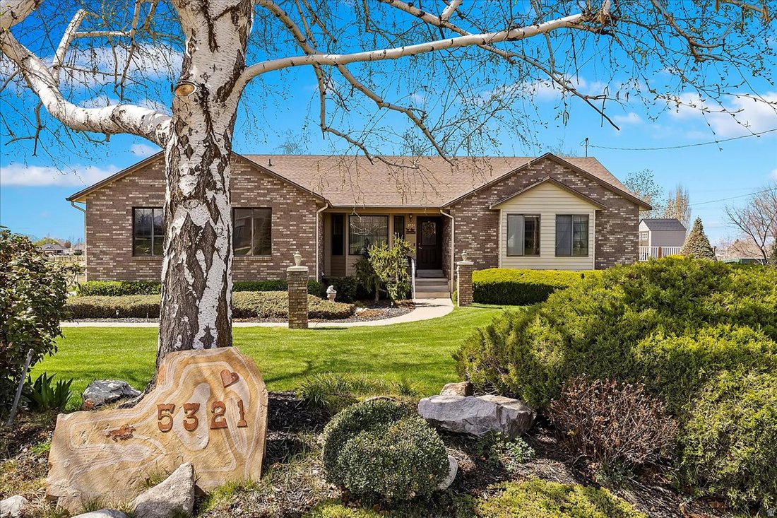 House in Roy, Utah, United States 3 - 16593462