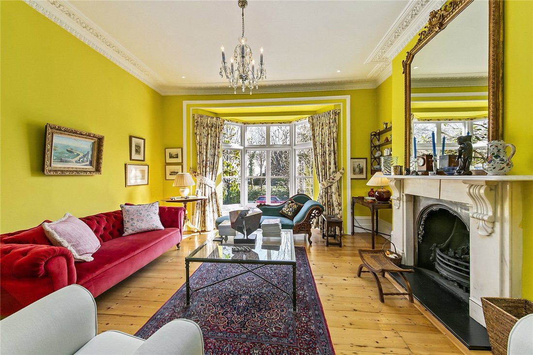 House in Richmond Upon Thames, England 2 - 18027347