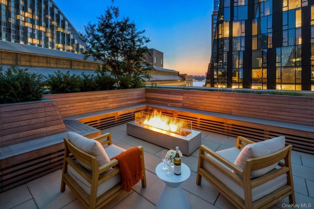 Condo in New York, New York, United States 5 - 18026353