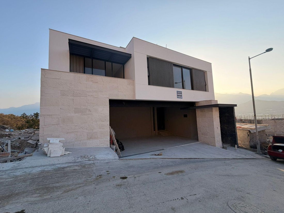 House in Monterrey, Nuevo Leon, Mexico 1 - 18027430