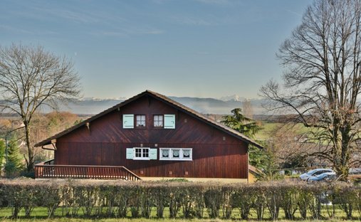 House in Grilly, Auvergne-Rhône-Alpes, France 1