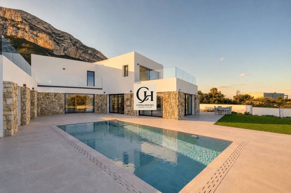 Villa in Denia, Valencian Community, Spain 1 - 16859877