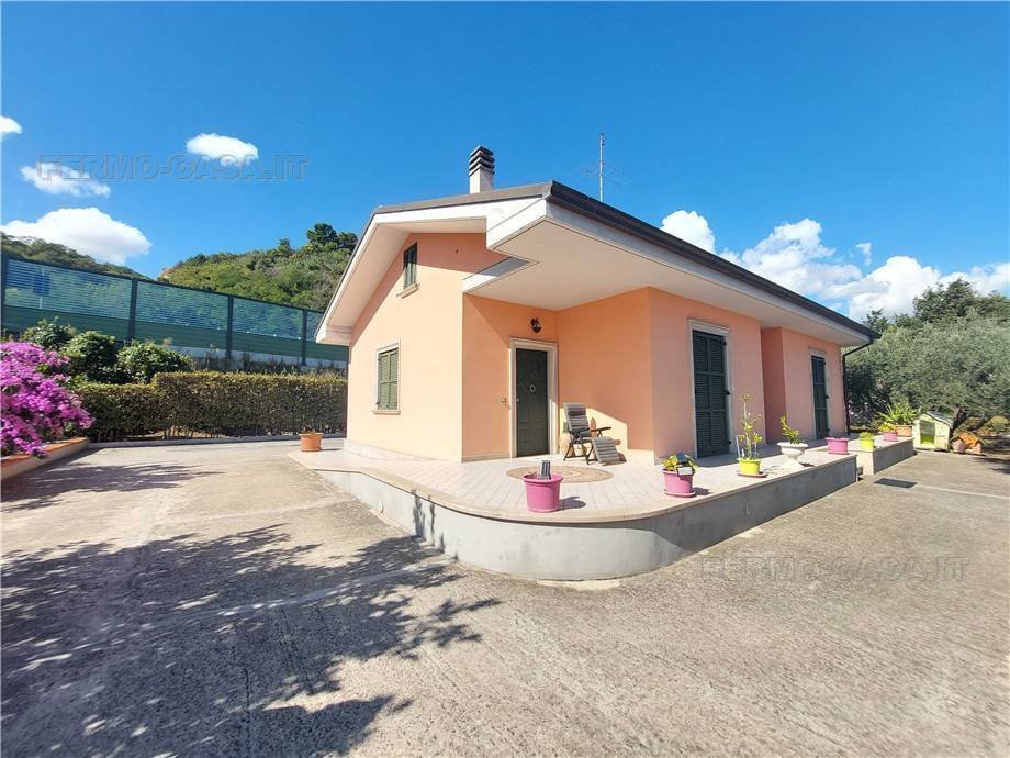 House in Fermo, Marche, Italy 3 - 12262704