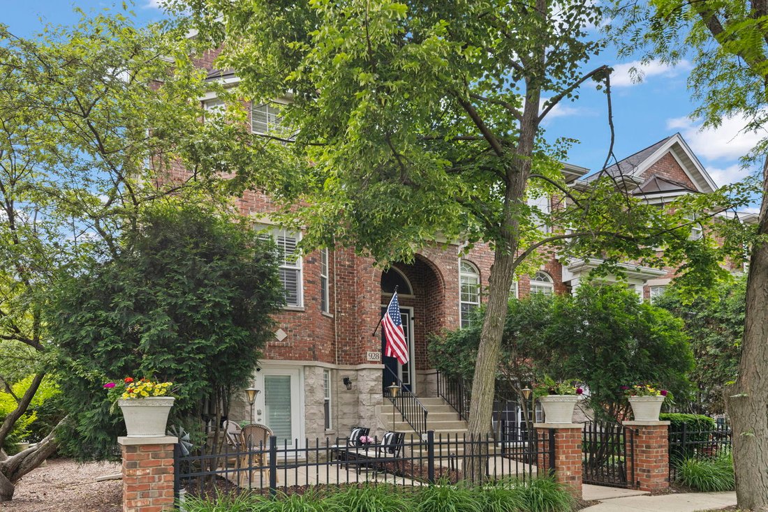 Condo in Naperville, Illinois, United States 1 - 18026488