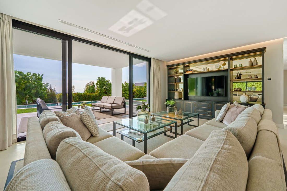 Villa in La Quinta, Benahavis, Andalusia 3 - 17411371