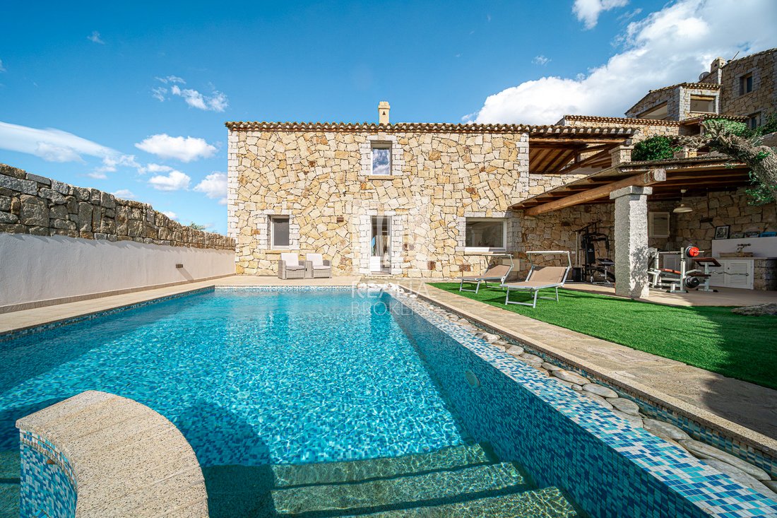 Villa à Castiadas, Sardaigne, Italie 3 - 18032878