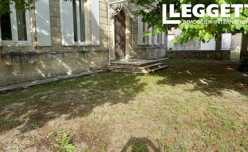 House in Lesparre-Medoc, Nouvelle-Aquitaine, France 1