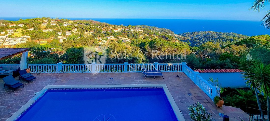 Chalet in Lloret de Mar, Catalonia, Spain 3 - 18028434