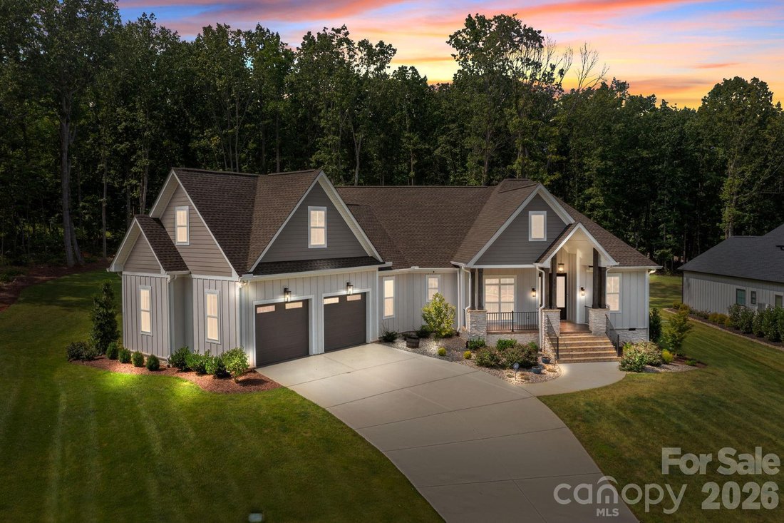 House in Lincolnton, North Carolina, United States 1 - 18032034