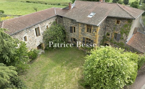 House in Sud, L'Arbresle, France 1