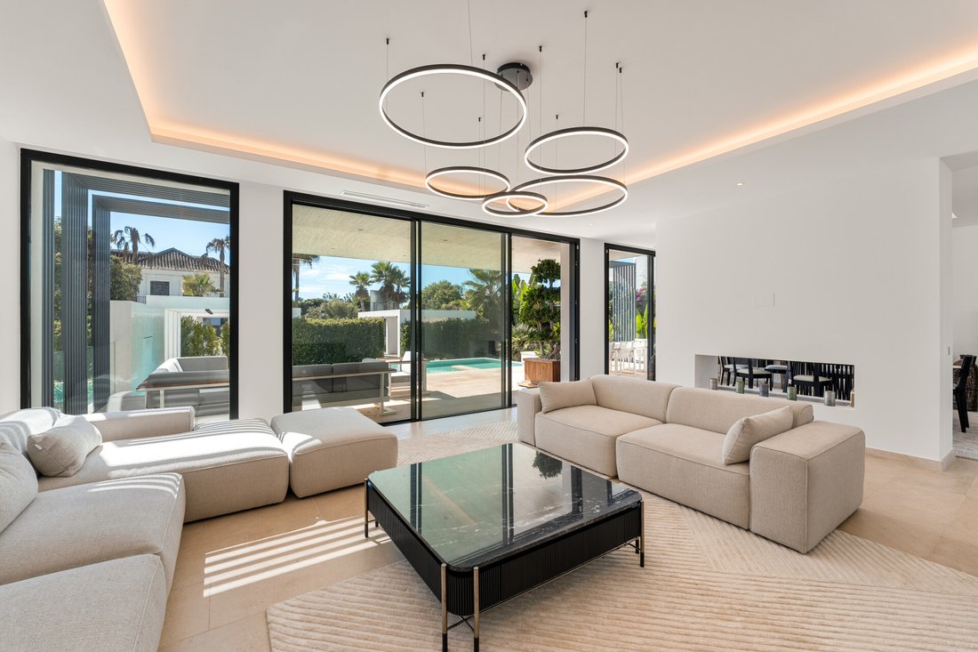 Villa in Cancelada, Estepona, Andalusia 4 - 17289373