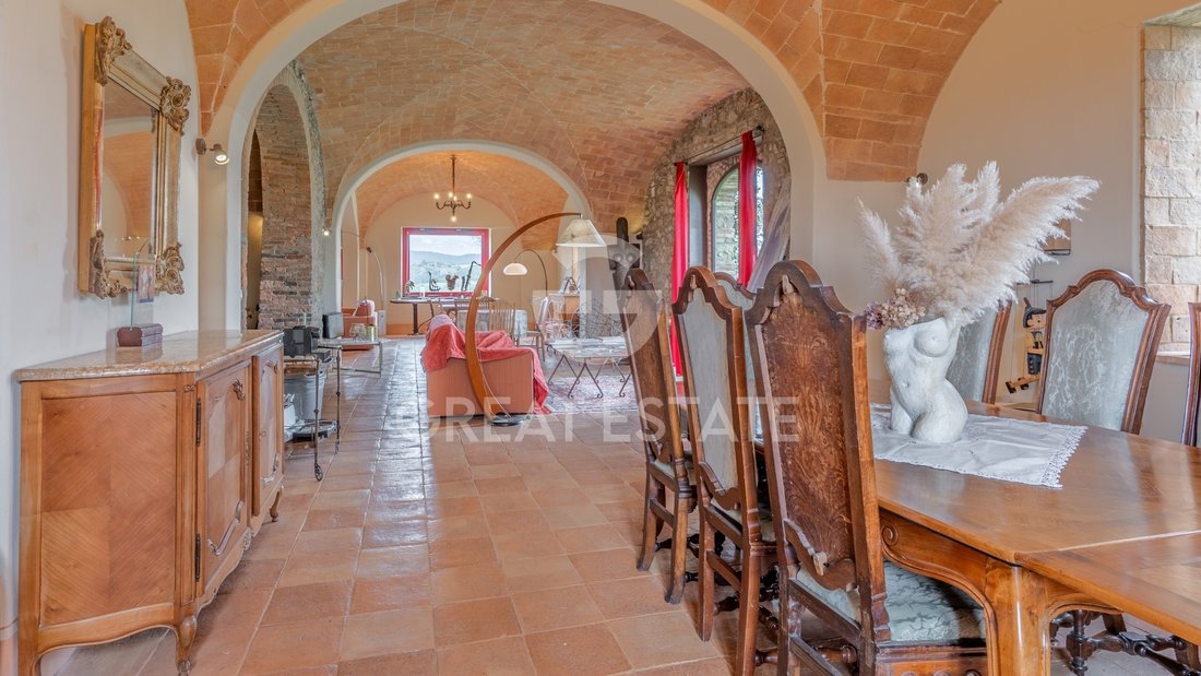 Estate in Montecatini Val di Cecina, Tuscany, Italy 2 - 18028912
