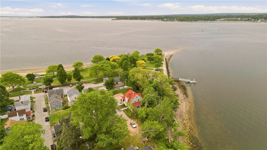 East Providence, Rhode Island, United States 3 - 18029134
