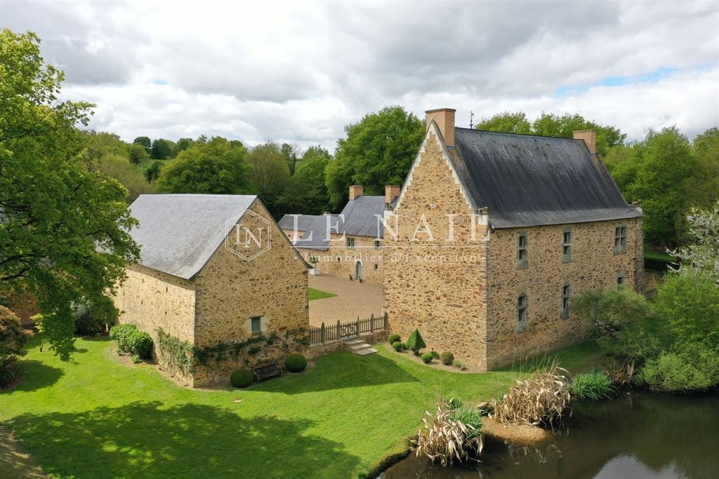 Estate in Est, Craon, Pays de la Loire 3 - 15675875