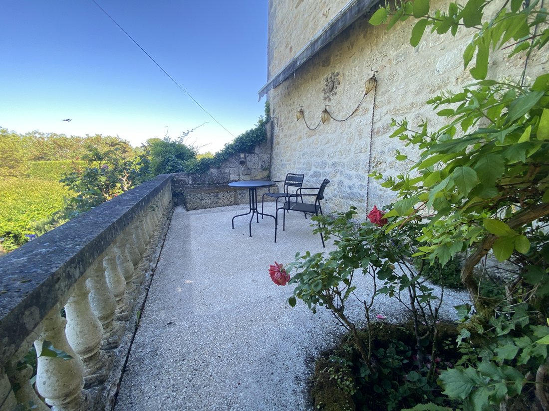 House in Roullet-Saint-Estephe, Nouvelle-Aquitaine, France 3 - 18026245