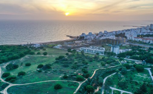 Terreno a Quarteira, Algarve, Portogallo 1