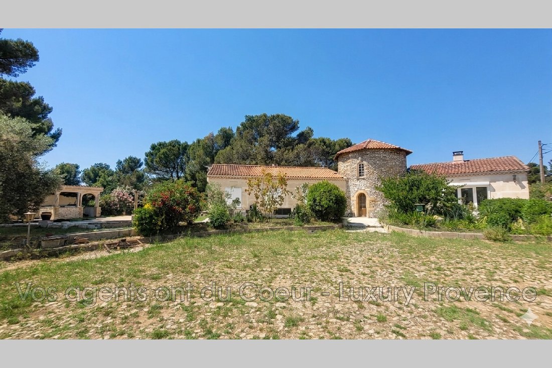 Villa in Bouc-Bel-Air, Provence-Alpes-Côte d'Azur, France 1 - 18026321