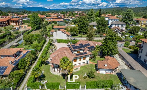 Villa à Castelletto sopra Ticino, Piémont, Italie 1