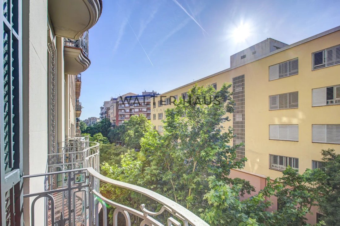 Apartment in Eixample, Barcelona, Spain 3 - 18027706