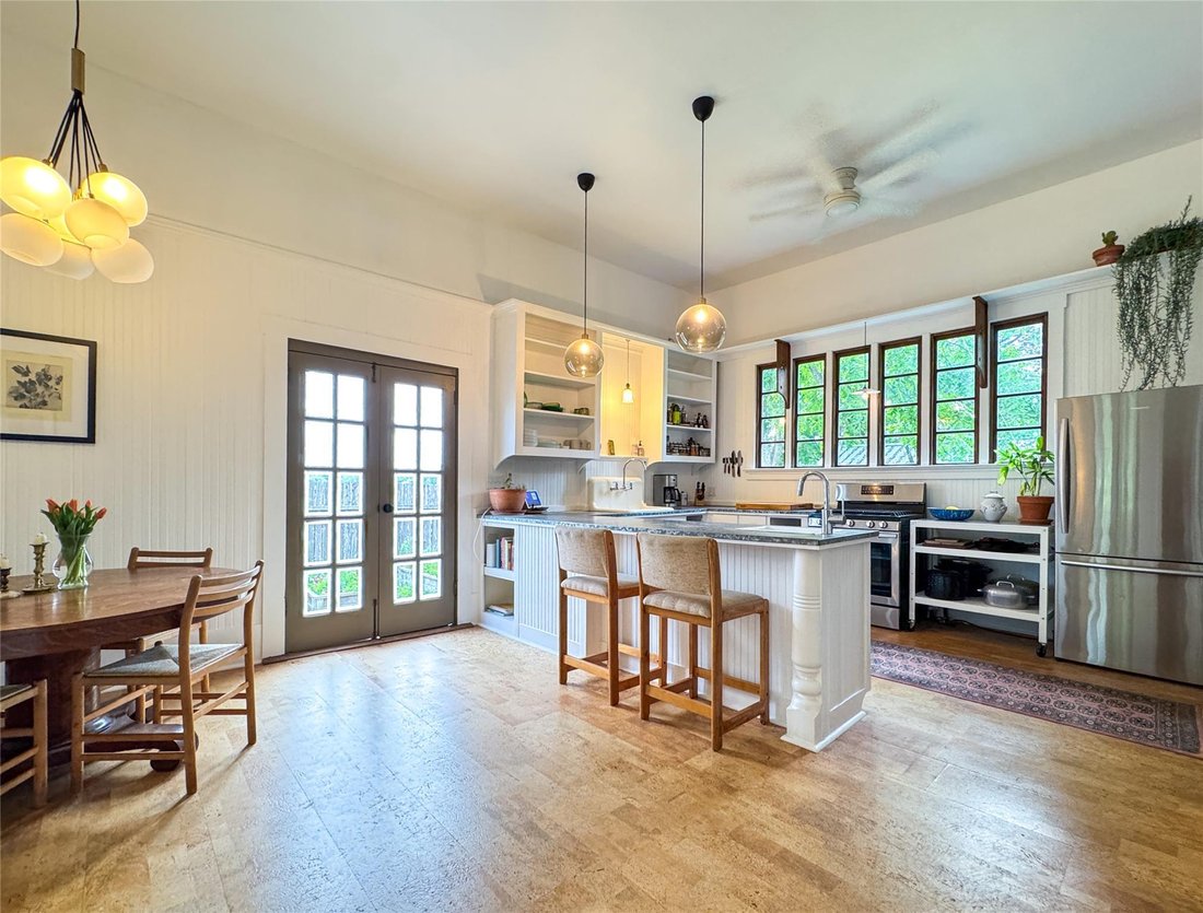 House in Elgin, Texas, United States 5 - 18026141