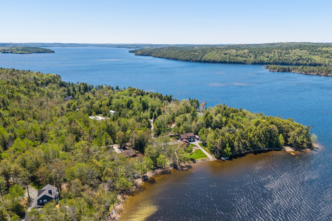 House in Enfield, Nova Scotia, Canada 4 - 18028130