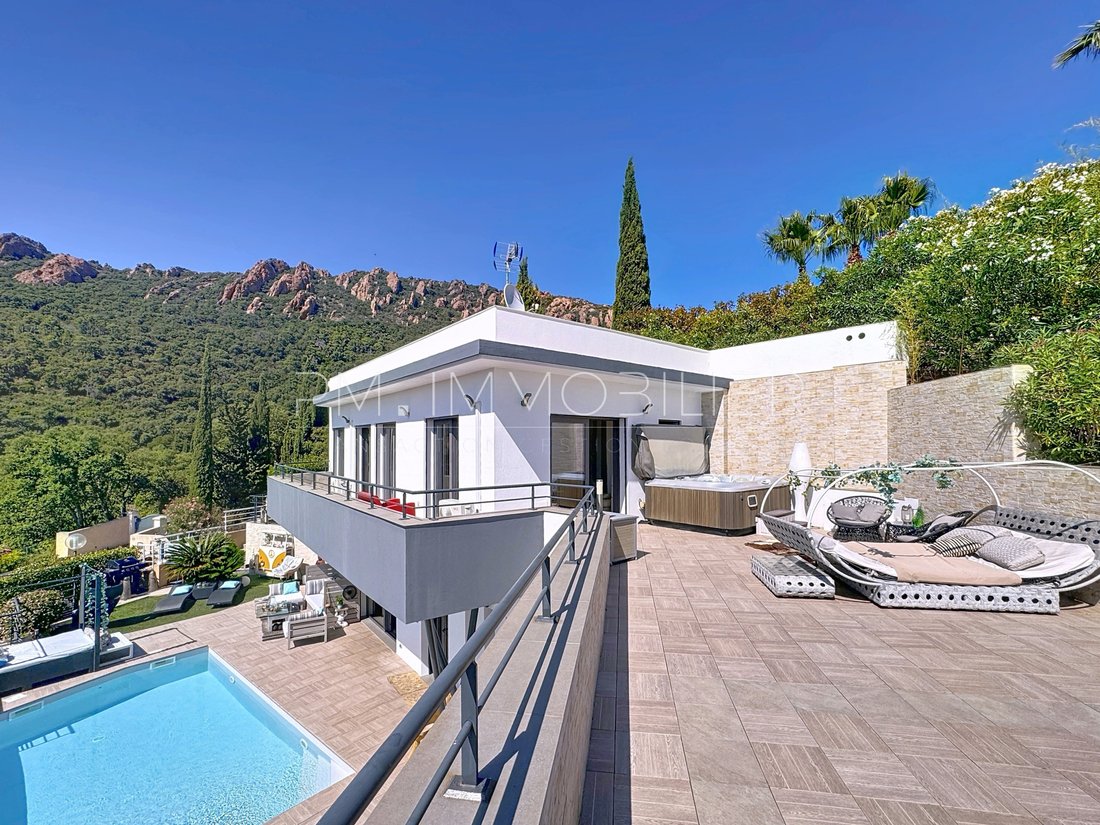 Villa in Le Dramont-Agay-Anthéor-Le Trayas, Saint-Raphaël, France 4 - 18029697