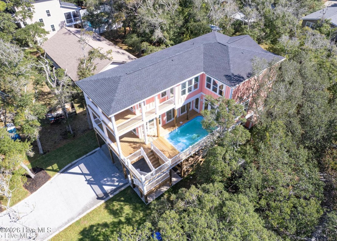 House in Oak Island, North Carolina, United States 4 - 16777500