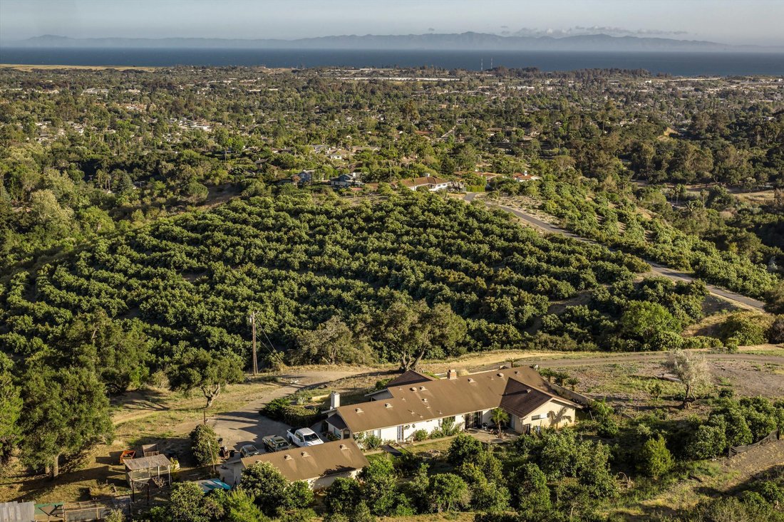 Farm Ranch in Santa Barbara, California, United States 1 - 17990925
