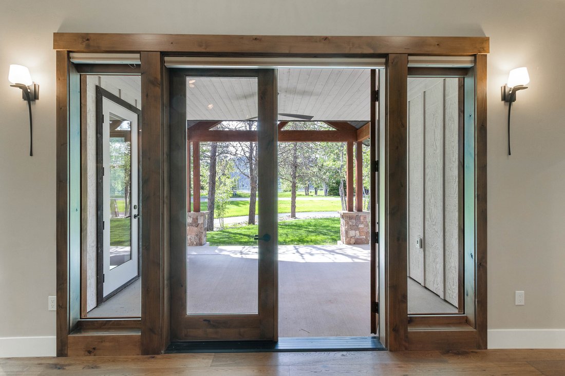 House in Sandpoint, Idaho, United States 4 - 17534917