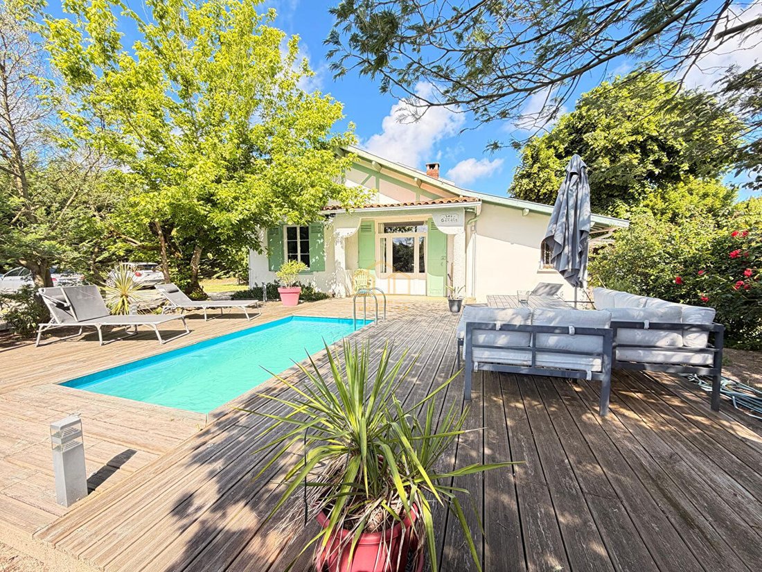 Villa in Aiguillon-Port, La Teste-de-Buch, France 1 - 18031487