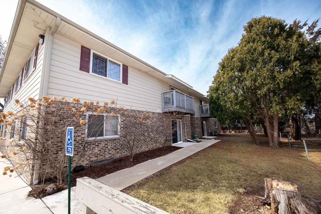 Apartment in Madison, Wisconsin, United States 2 - 18025969