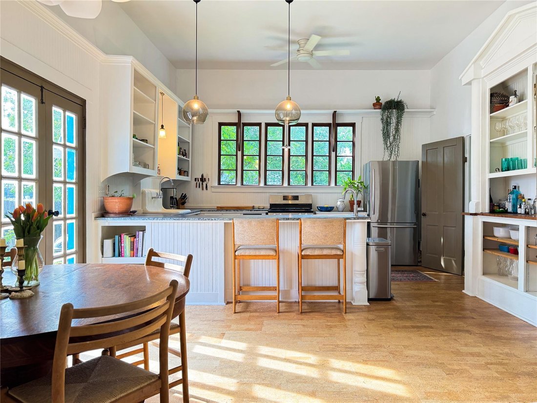 House in Elgin, Texas, United States 4 - 18026141