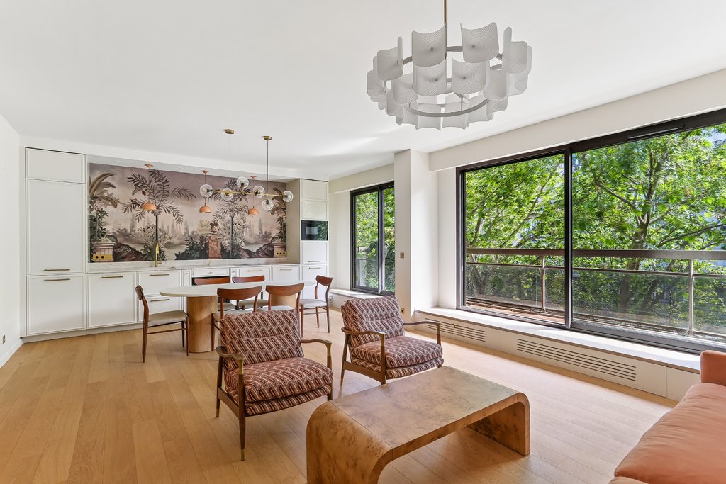 Apartment in Gros Caillou, Paris 7e Arrondissement, Paris 2 - 18027299