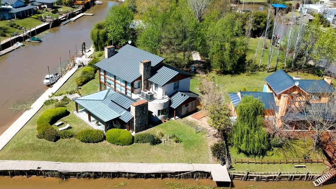 House in San Fernando, Buenos Aires Province, Argentina 2 - 18031035