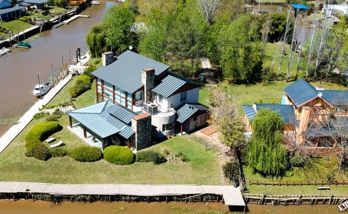 House in San Fernando, Buenos Aires Province, Argentina 1