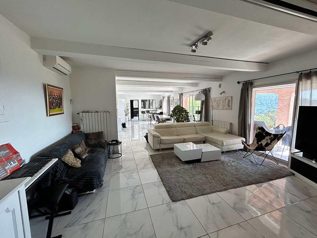 Villa in Bandol, Provence-Alpes-Côte d'Azur, France 2 - 18027811