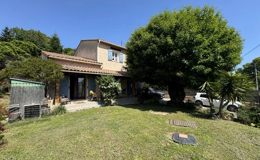 Villa in Berre-les-Alpes, Provence-Alpes-Côte d'Azur, Frankreich 1