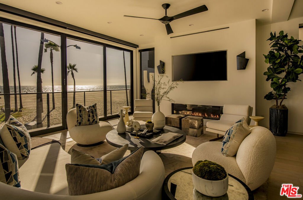 House in Los Angeles, California, United States 1 - 18028725