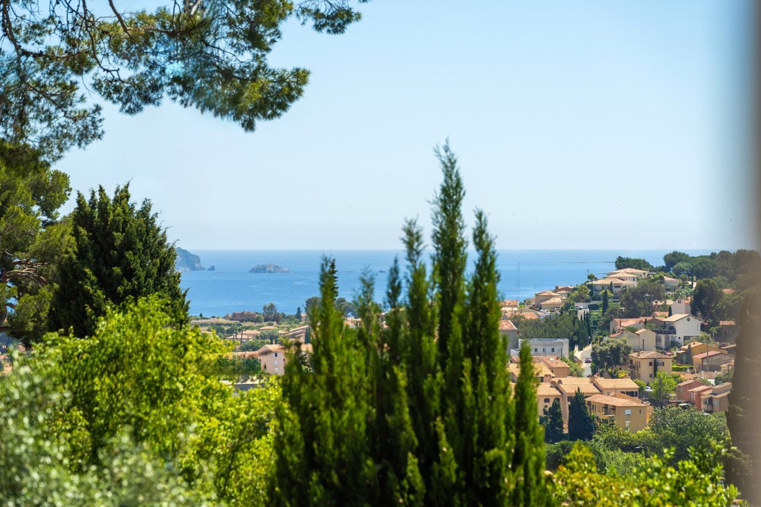 House in Carqueiranne, Provence-Alpes-Côte d'Azur, France 5 - 18030834