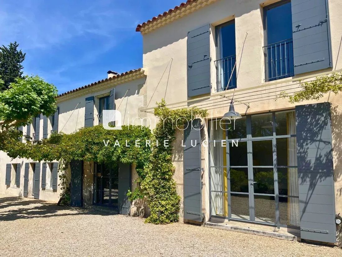 Country House in Saint-Rémy-de-Provence, Provence-Alpes-Côte d'Azur, France 1 - 18014330