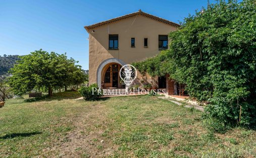 Country House in Sant Pere de Ribes, Catalonia, Spain 1