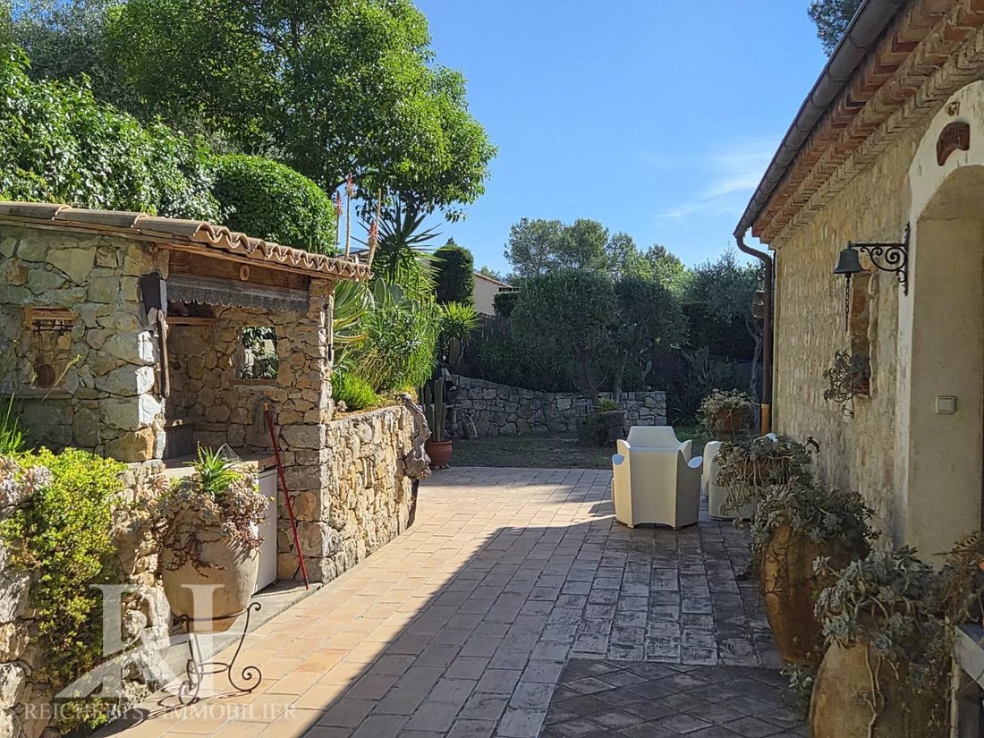 Villa in Le Tignet, Provence-Alpes-Côte d'Azur, France 5 - 18027504
