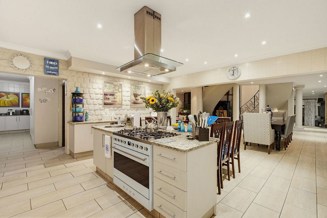 Casa a Eagle Canyon Golf Estate, Roodepoort, Sudafrica 4 - 18028594