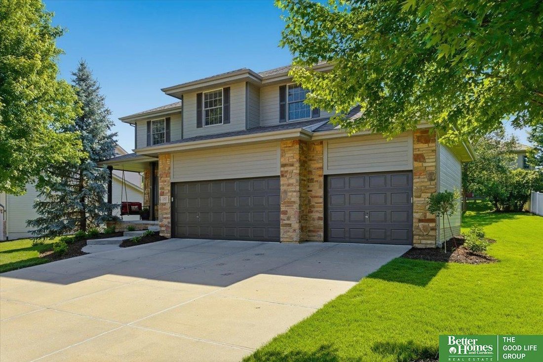 House in Papillion, Nebraska, United States 3 - 18030802