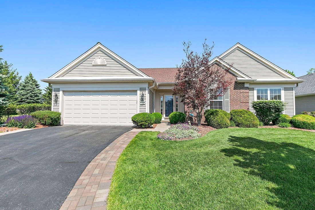 House in Huntley, Illinois, United States 1 - 18030211
