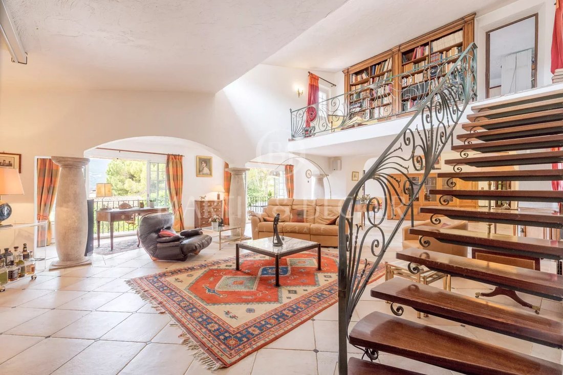 House in Mougins, Provence-Alpes-Côte d'Azur, France 3 - 18025662