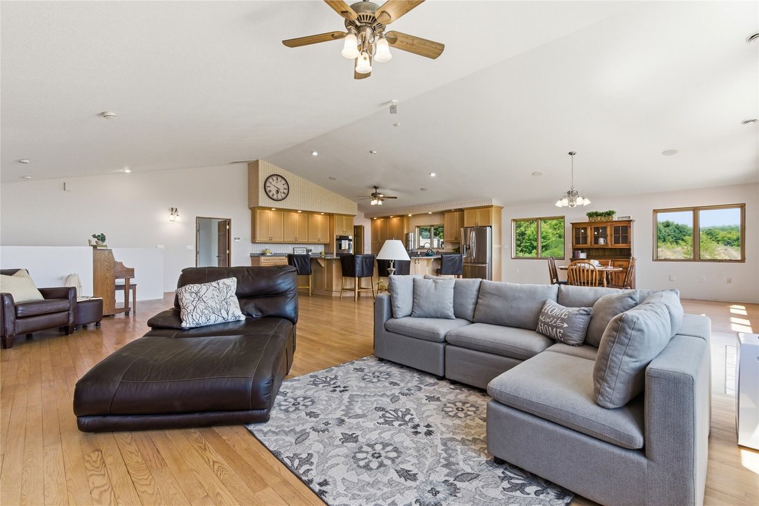 House in Independence, Wisconsin, United States 4 - 18031647