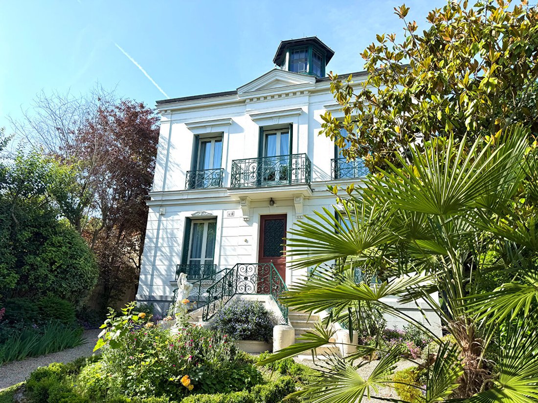 Villa in Thiers, Le Raincy, France 2 - 18031488